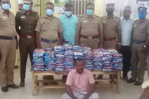 1 lakh worth of banned tobacco products confiscated in Vriddhachalam