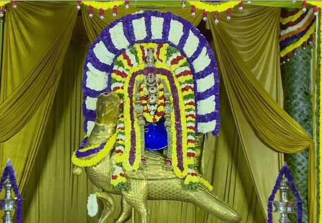 Thirunallaru Sri Saneeswara Baghavan sanipeyarchi festival 