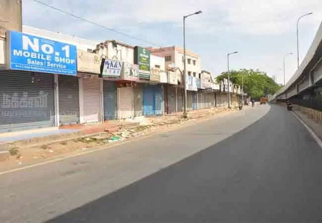 coronavirus chennai lockdown police check post 
