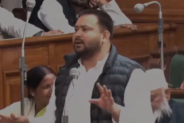 Nitish Kumar's assurance to Prime Minister Modi on the government stage
