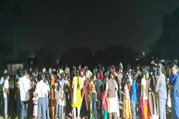 trichy school students seen planets via telescope 