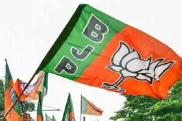 Nakkheeran condemn to Annamalai 