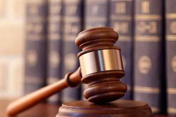Woman SP confesses to judge