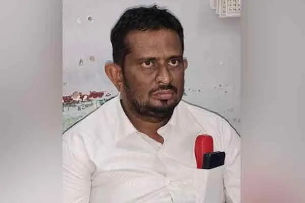 Zonal deputy who was caught by the anti-corruption police ...!