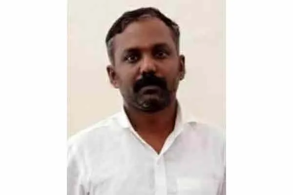 Erode collector asked police department to arrest periysamy in Goondas 