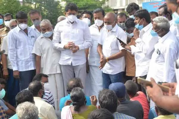  Erode market traders struggle..! Congress MLA who went and spoke in person ..!