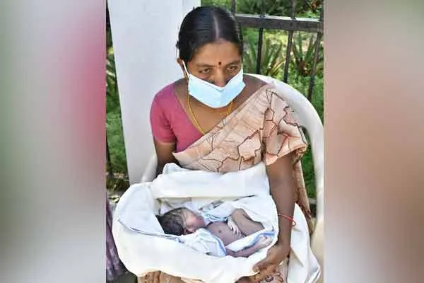 The father of the child raised a barrage of questions to the doctors ..! Family in grief ..!