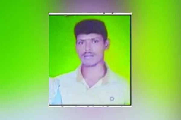 Ariyalur father son issue police searching rajenthiran 