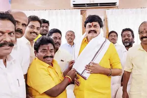 Rajendrapalaji - Rajavarman joined! - Virudhunagar district ADMK enthusiasm!