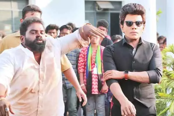 Legend Saravanan shooting in Kumbakonam.. public petition to district collector 