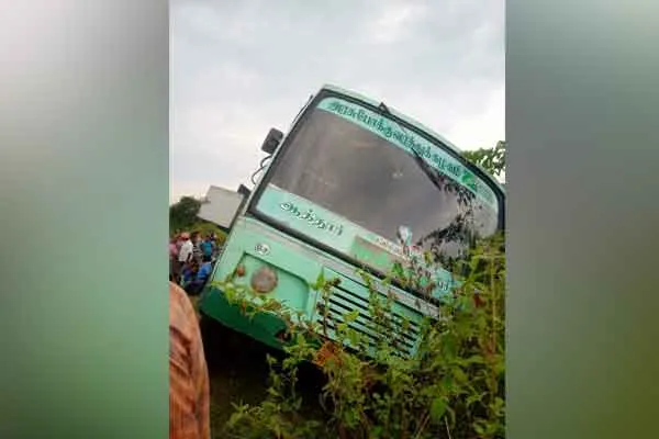 A government bus that crashed into a mountain road in salem 