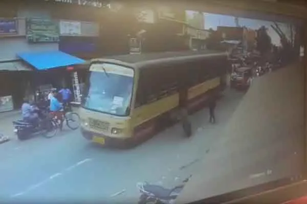 The tire of the government bus was blown out by itself