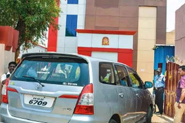 Young man lost his money in chit fund 