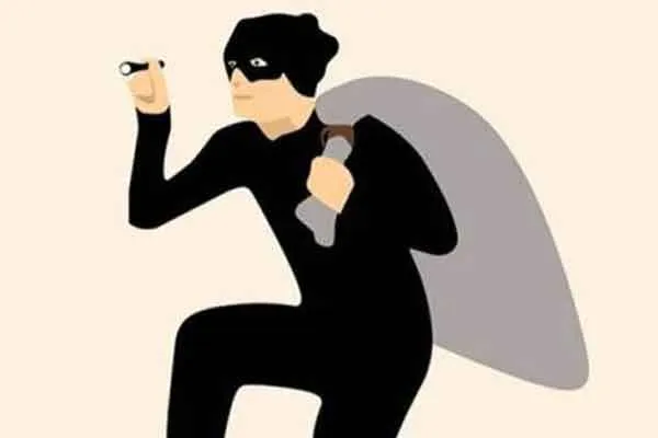 40 Thousand rupees robbery from trader 