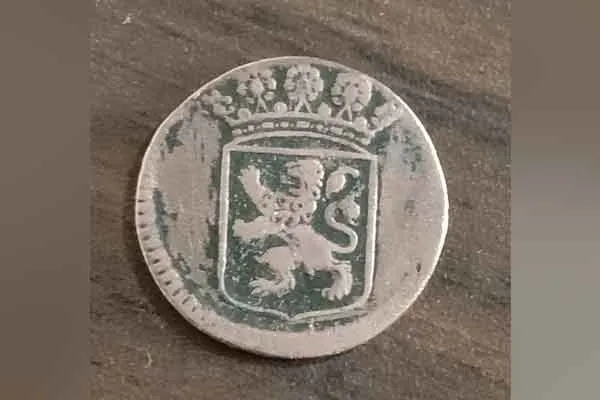 Discovery of 'Dutch' coin at Dindigul!