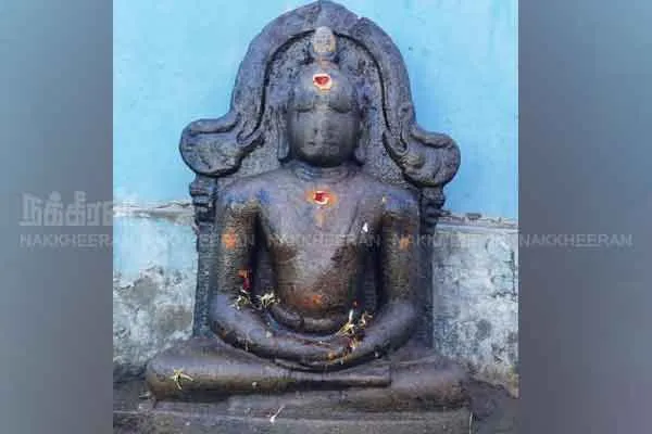 Ancient Buddha statue in Ayyanar temple ..!