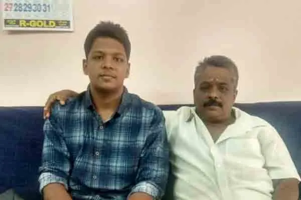 Sacrifice made by son to save father's life 