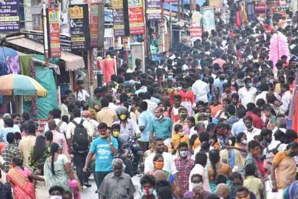 Deepavali Shopping! Girl caught  theft in trichy 
