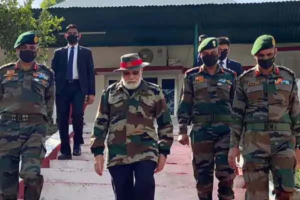 Modi celebrates Diwali with Army personnel