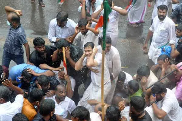 Police not taking action on complaint! Young woman passes away ; Congress on the field!