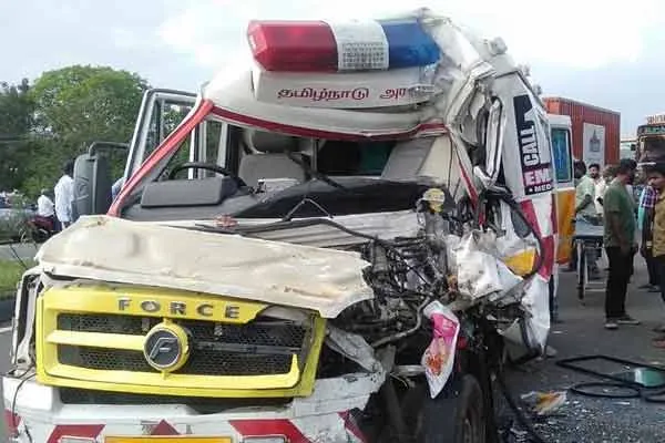 108 ambulances accident! Two passes away including patient!