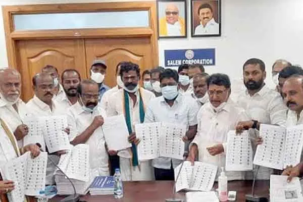 7,19,361 voters in Salem, Corporation; List Release with Photo!