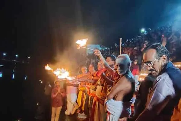 Devotees take Aarti at Vriddhachalam Manimuktar to run as a river of life!