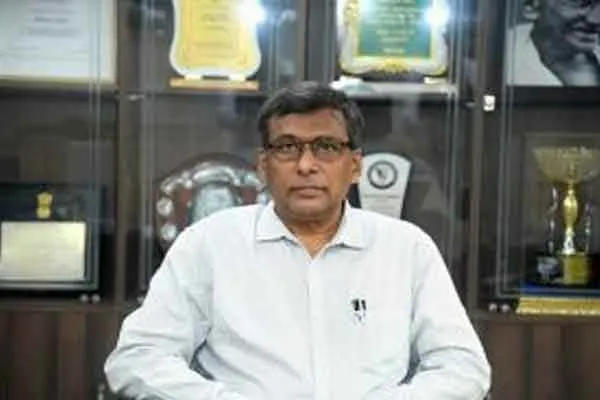 Complaint on ADMK Member in salem 