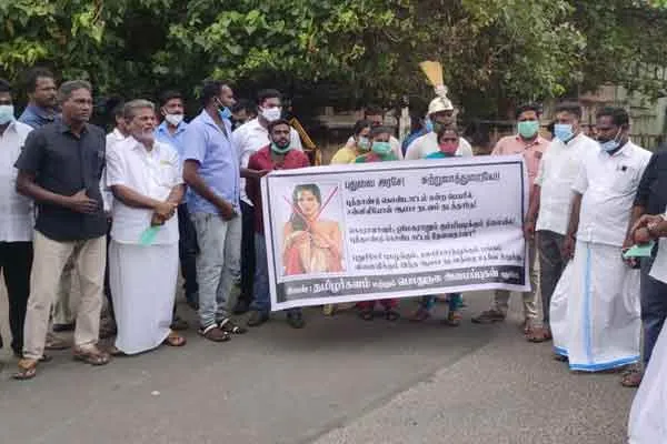 Opposition to Sunilyon's New Year's show in pondicherry 