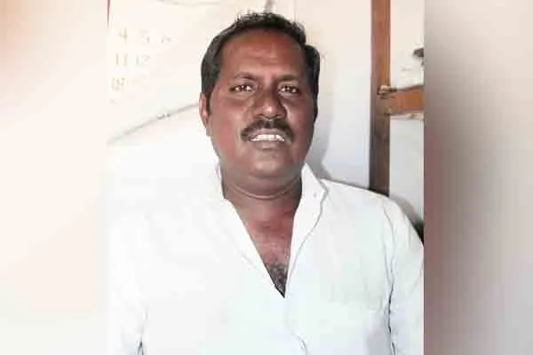‘Revenge of Rajendrapalaji?’ - DMK member quits party!
