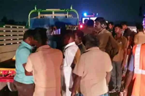 Mini Load van accident 2 passes away near trichy 