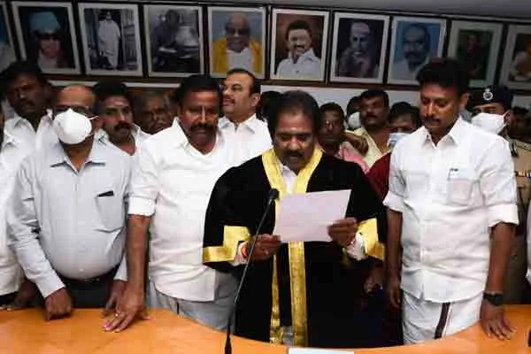 Trichy mayor elected without contest!  Ministers Congratulations!