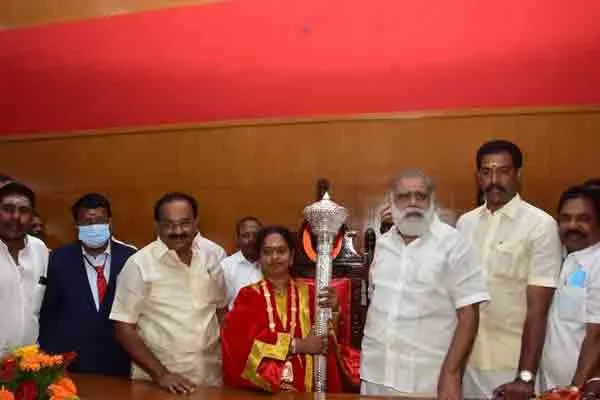 Mayor Inauguration! An ADMK member who came and went!