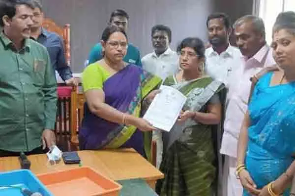 Independents who supported the Minister and then voted for the ADMK!