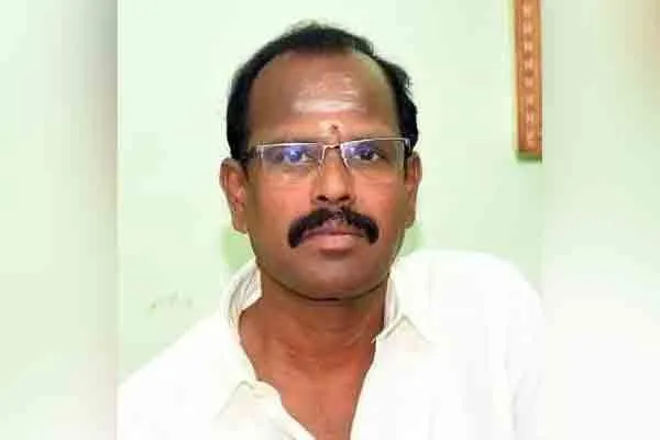 ‘Do you know the police influence I have?’ - Ex-minister’s brother in fraud complaint!