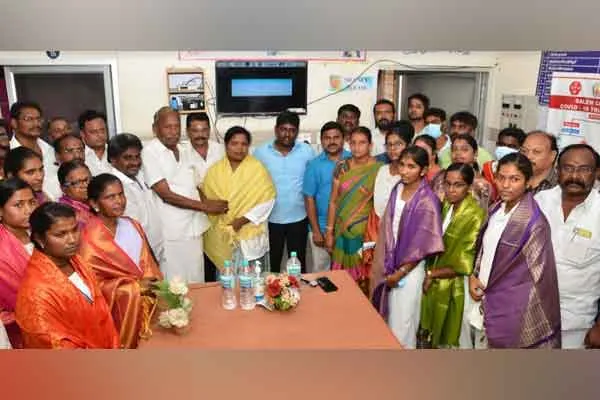 More births: Salem Corporation 'Top!'