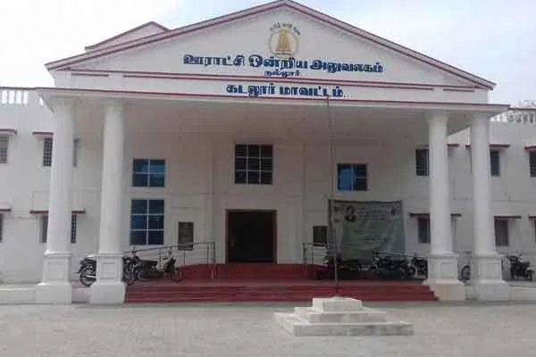 The no-confidence motion brought by the DMK governor against the Panchayat Union Committee Chairman has failed!