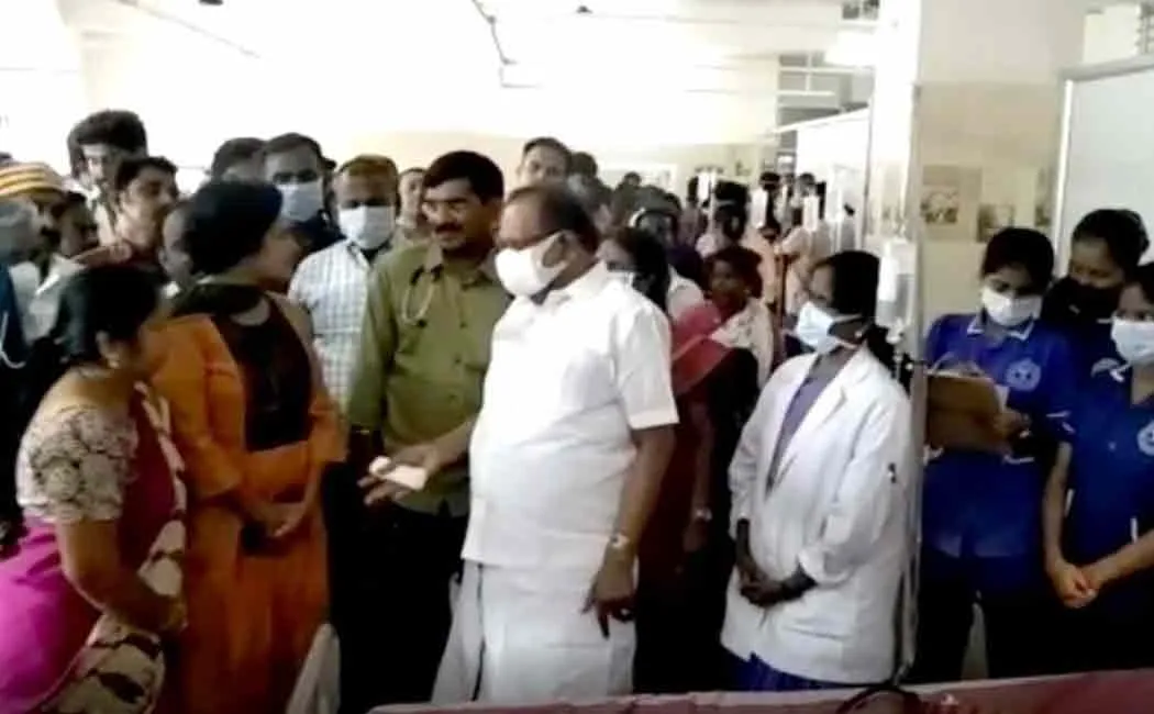 Tragedy befalls children eating at Anganwadi Center! Minister who went in person!