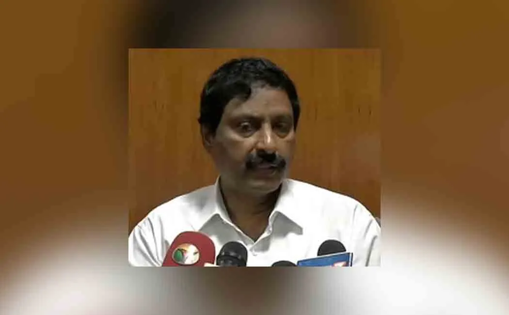 single leadership issue; ADMK district secretaries complaining of corruption in turn!
