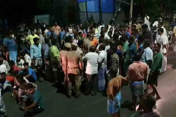 Clash between fishermen!  tension in nagapattinam district 