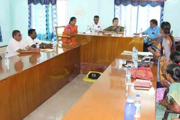 ward members Complaining The husband of the chairman of the municipal council threatened 