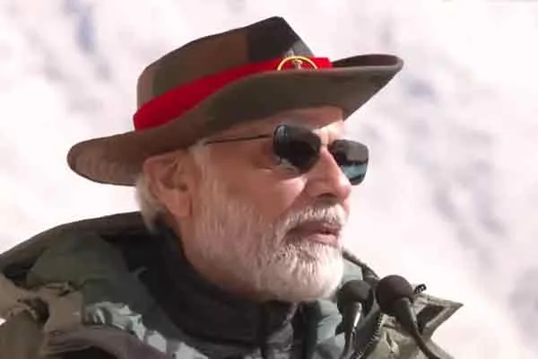 Prime Minister celebrated diwali with Army people 