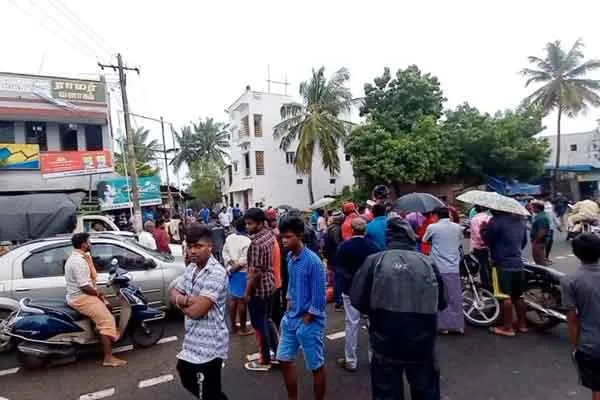 People affected by the storm 'Mantus'! BJP MLA besieged and struggle 