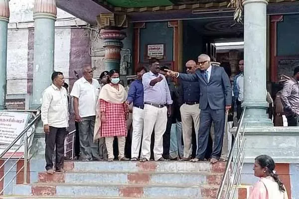 Gokulraj case judges inspected in thiruchankodu temple 