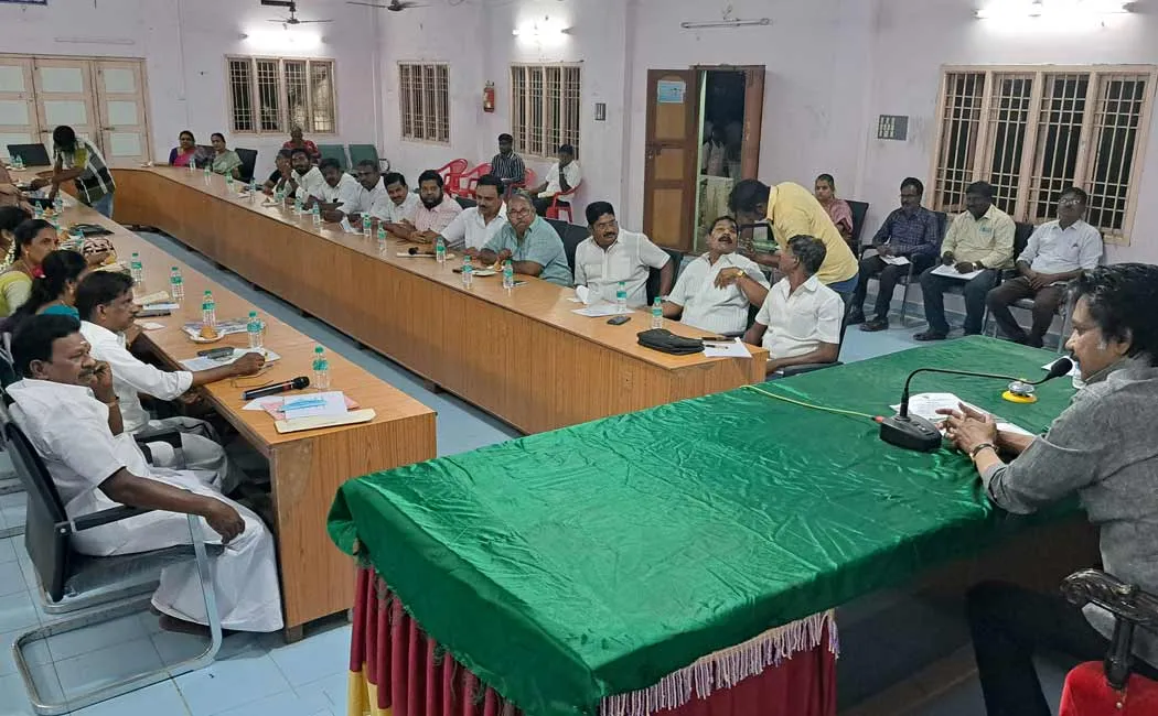Dispute in Chidambaram Municipal Council meeting