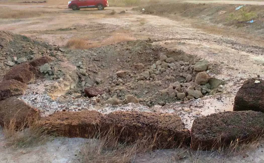 2500-year-old potsherds with inscriptions, small sword found in Pudukkottai 