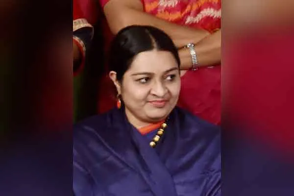 Jayalalithaa's personal life tarnished by 'Queen' web series! - Deepa's party chargesheet in the High Court