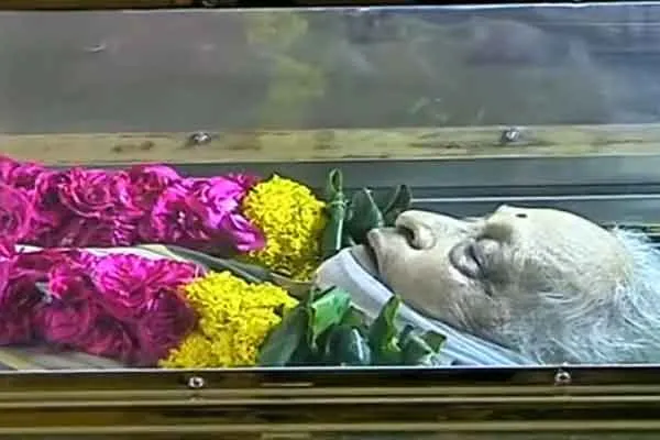 CM Edappadi palanisamy condolence Dr Santha 