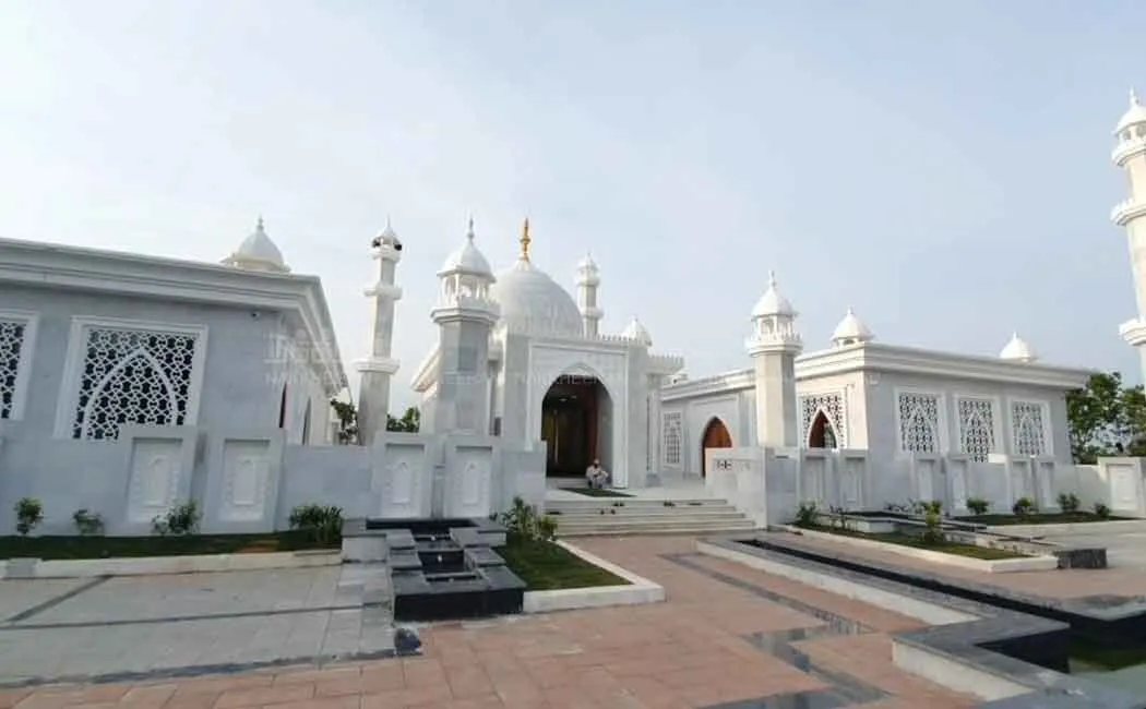The son who built the Taj Mahal for his mother!