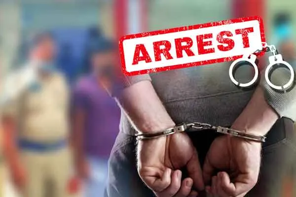 yercaud  school issue two nellai youngsters arrested 